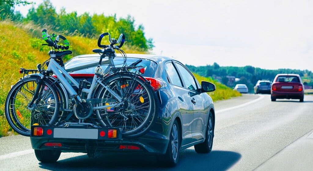 Montering af nummerplade på lygtebom eller cykelholder hos autoværkstedet Aunetto Herning Montering-af-nummerplade-pa-lygtebom-eller-cykelholder-hos-autovaerkstedet-Aunetto-Herning